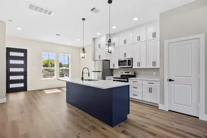 5949 Collingsworth Street, Houston, TX 77026 - Photo 8