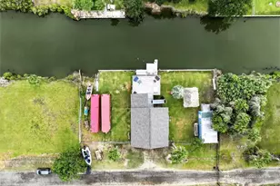 7215 Beau Rue St, Hitchcock, TX 77563 - Photo 4