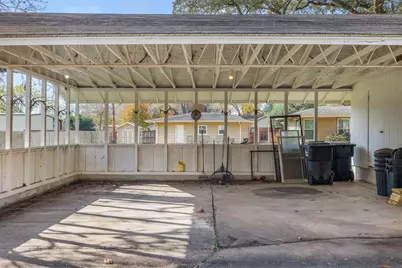 323 Harbert Street, Columbus, TX 78934 - Photo 22