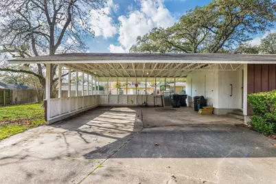 323 Harbert Street, Columbus, TX 78934 - Photo 24