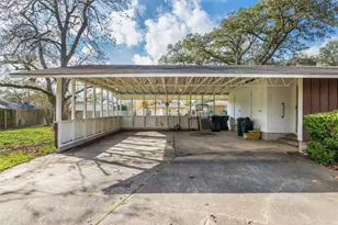 323 Harbert St, Columbus, TX 78934 - Photo 24