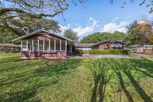 323 Harbert St, Columbus, TX 78934 - Photo 20