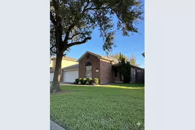 2882 Sun River Lane, Dickinson, TX 77539 - Photo 2