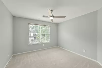 22 E New Avery Place, The Woodlands, TX 77382 - Photo 42