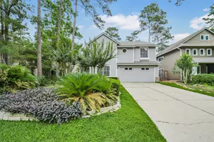 22 E New Avery Pl, Spring, TX 77382 - Photo 2