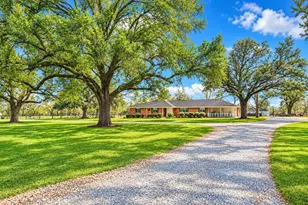 1111 Edgewood Dr, Richmond, TX 77406 - Photo 1