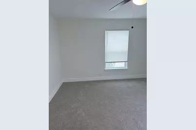1526 E 32nd 1/2 Street, Houston, TX 77022 - Photo 16
