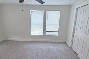 1526 E 32nd 1/2 St, Houston, TX 77022 - Photo 14
