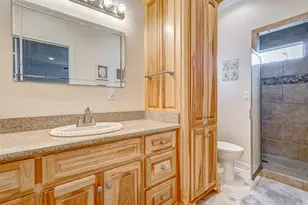 922 Kent, Crystal Beach, TX 77650 - Photo 42