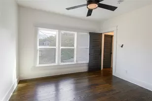 105 E 14th St, Houston, TX 77008 - Photo 22