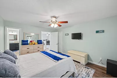 915 N Hunting Tower Run, Conroe, TX 77316 - Photo 34