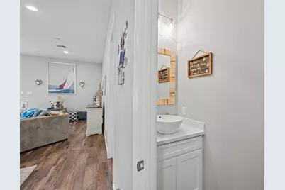 915 N Hunting Tower Run, Conroe, TX 77316 - Photo 4