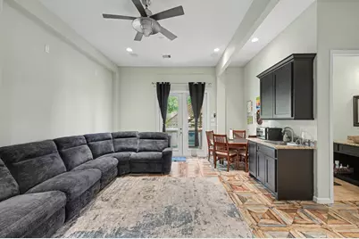 915 N Hunting Tower Run, Conroe, TX 77316 - Photo 22