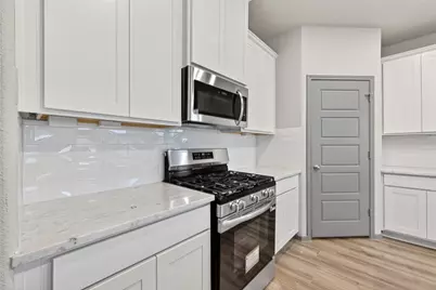 5810 Capri Forest Drive, Katy, TX 77493 - Photo 8