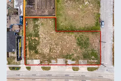 1025 N Loop, Houston, TX 77022 - Photo 1