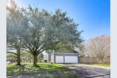 443 Huckleberry Drive, Lake Jackson, TX 77566 - Photo 42