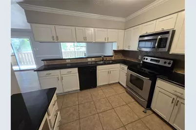 5661 Birchmont Drive #E, Houston, TX 77091 - Photo 2