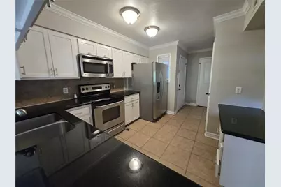 5661 Birchmont Drive #E, Houston, TX 77091 - Photo 4