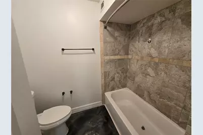 5661 Birchmont Drive #E, Houston, TX 77091 - Photo 20