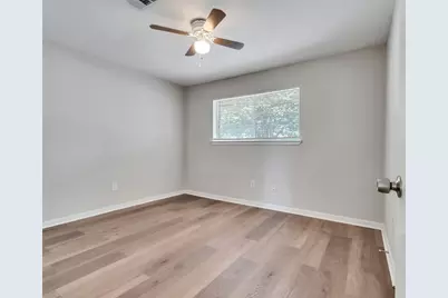 807 Dr Martin Luther King Jr Place N, Conroe, TX 77301 - Photo 14