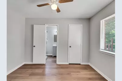 807 Dr Martin Luther King Jr Place N, Conroe, TX 77301 - Photo 12