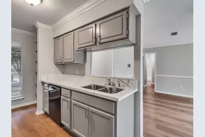 807 Dr Martin Luther King Jr Place N, Conroe, TX 77301 - Photo 8