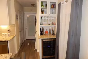 8821 Woodruff St, Houston, TX 77012 - Photo 6