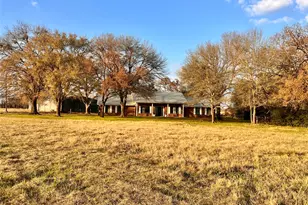 410 Lcr 890, Jewett, TX 75846 - Photo 1