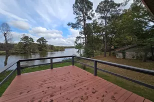 409 Brook Hollow Dr, Conroe, TX 77385 - Photo 32