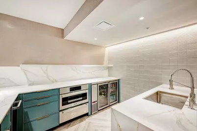 5000 Montrose Boulevard #16B, Houston, TX 77006 - Photo 20