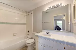 12 Mary's Creek Ln, Friendswood, TX 77546 - Photo 28