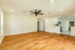 207 Stockman St, Sweeny, TX 77480 - Photo 12