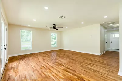 207 Stockman Street, Sweeny, TX 77480 - Photo 2