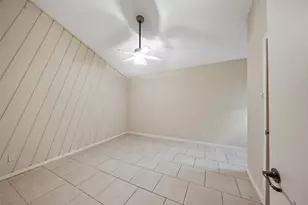 1926 Maple Lakes Dr, Houston, TX 77339 - Photo 30
