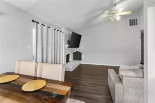 2434 Goldspring Ln, Spring, TX 77373 - Photo 4