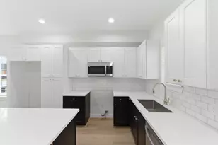 8412 Darien St, Houston, TX 77028 - Photo 18