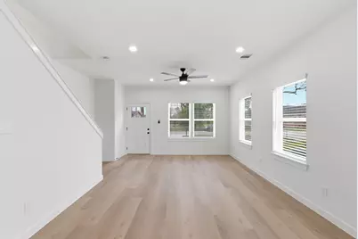 8412 Darien Street #A/B, Houston, TX 77028 - Photo 10