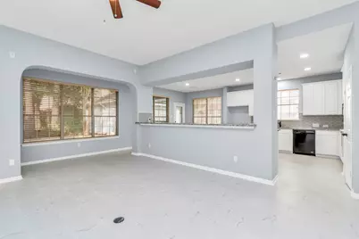 19 Long Springs Place, The Woodlands, TX 77382 - Photo 12