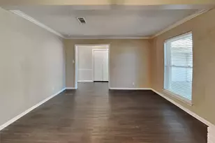 11218 Angelique Dr, Houston, TX 77065 - Photo 2