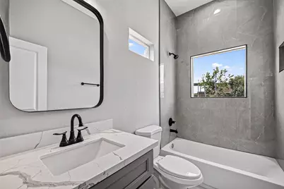5027 Dickens Road #B, Houston, TX 77021 - Photo 6