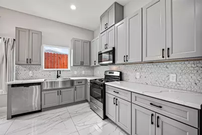 5027 Dickens Road #B, Houston, TX 77021 - Photo 14