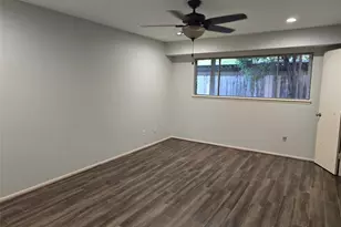 12968 Trail Hollow Dr, Houston, TX 77079 - Photo 14