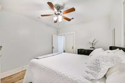 2115 Jack Johnson Boulevard, Galveston, TX 77550 - Photo 12