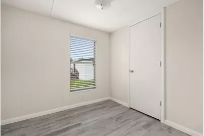 2222 N Austin Avenue #18, Pearland, TX 77581 - Photo 12