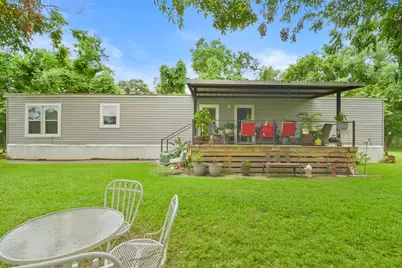 106 N 3rd Street, Highlands, TX 77562 - Photo 2