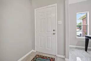 26106 Cypresswood Dr, Spring, TX 77373 - Photo 4