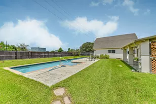 2614 Brahman Dr, Manvel, TX 77578 - Photo 2
