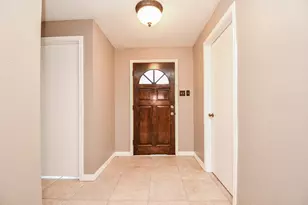 727 Red Rock Canyon Dr, Katy, TX 77450 - Photo 2