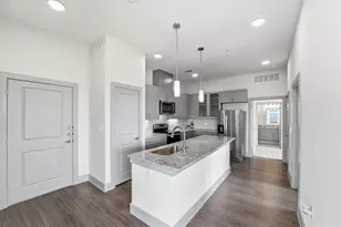 6955 Turtlewood Dr, Houston, TX 77072 - Photo 4
