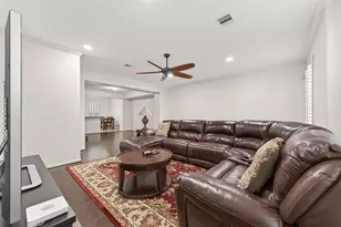 8102 Stoneyway Dr, Houston, TX 77040 - Photo 10